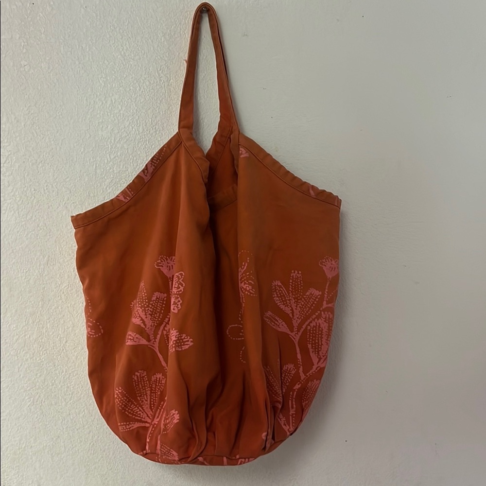 All aloha Kealopiko tote.